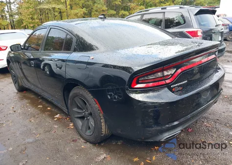 2015 Dodge Charger Sxt z USA, uszkodzony, nr VIN 2C3CDXHG2FH915341